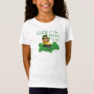 A Wee Leprechaun wishes you the Luck o' the Irish! T-Shirt
