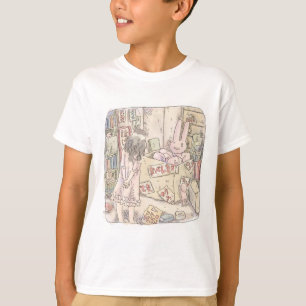 A woman's illustration watching a rabbit trembling T-Shirt