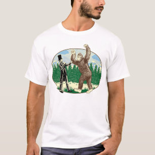 ABE LINCOLN: SASQUATCH HUNTER - Funny Bigfoot Logo T-Shirt