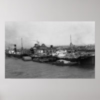 Aberdeen, WA - View of Waterfront and Shipping