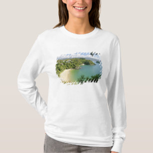 Able Tasman NP, Nelson, New Zealand. The many T-Shirt