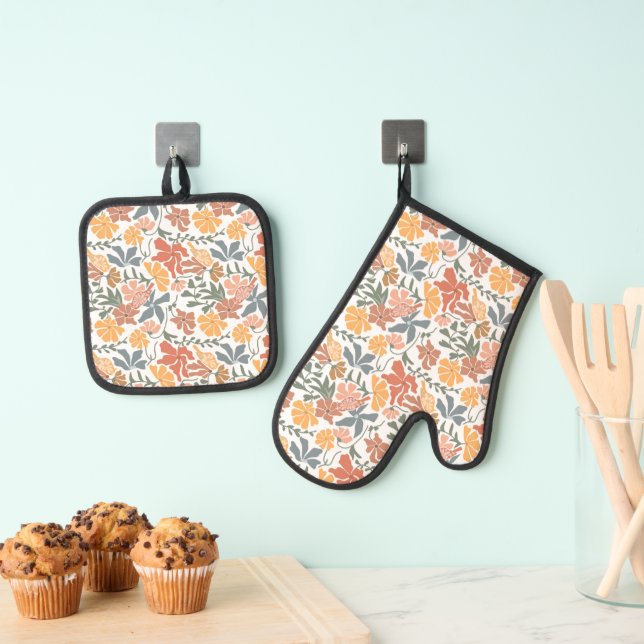 Abstract Floral & Birds Mid Century Modern Pattern Oven Mitt & Pot Holder Set (Insitu(Hanging))