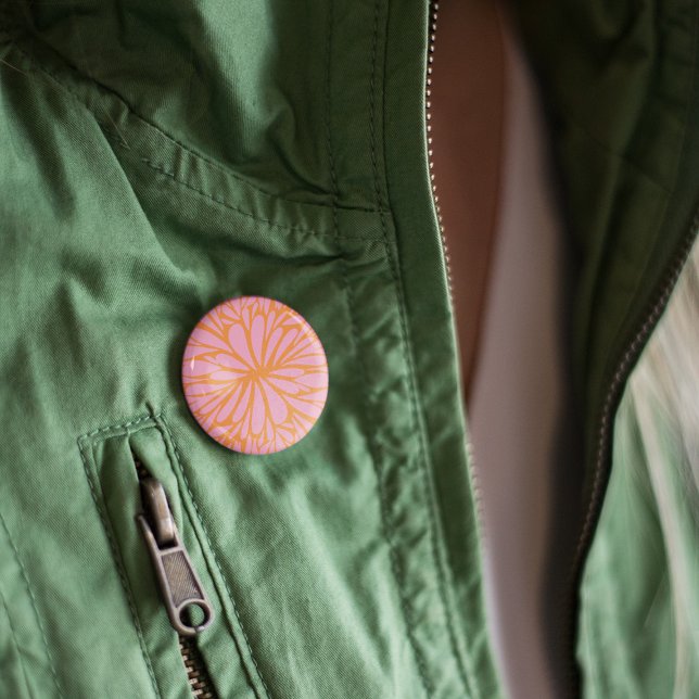 Abstract floral burst pattern pastel orange & pink 7.5 cm round badge (Creator Uploaded)