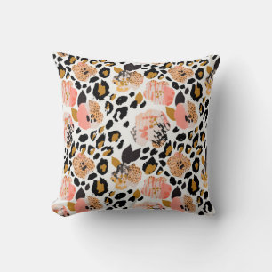 Abstract floral seamless pattern: flowers with zeb cushion