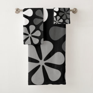Abstract Flowers Monochrome Bath Towel Set