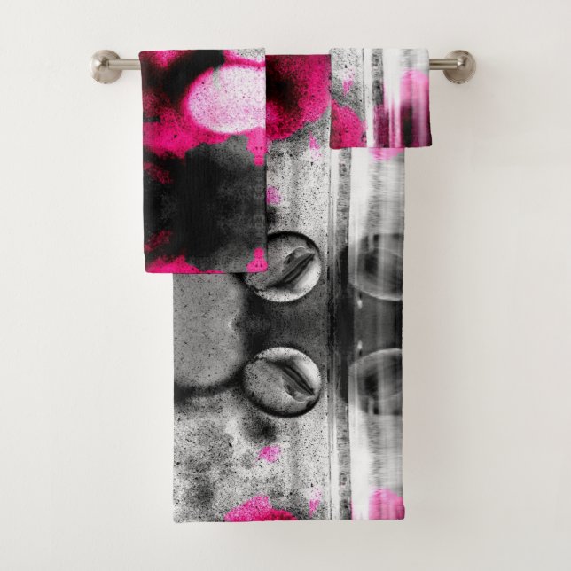 Abstract Fuchsia, Grey and Black Grain Photo Art Bath Towel Set (Insitu)