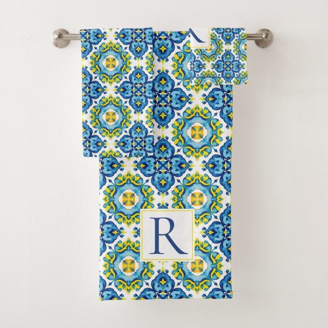 Abstract geometric Mediterranean tile pattern Bath Towel Set (Insitu)
