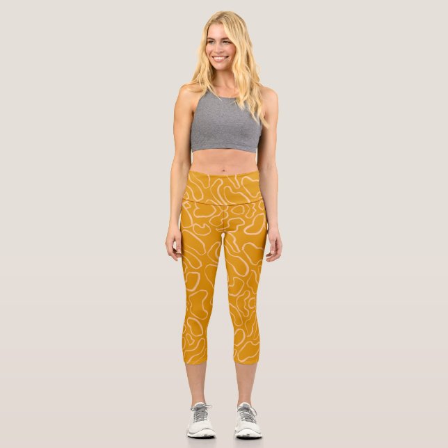 Abstract geometric white curvy shape capri leggings (Front)