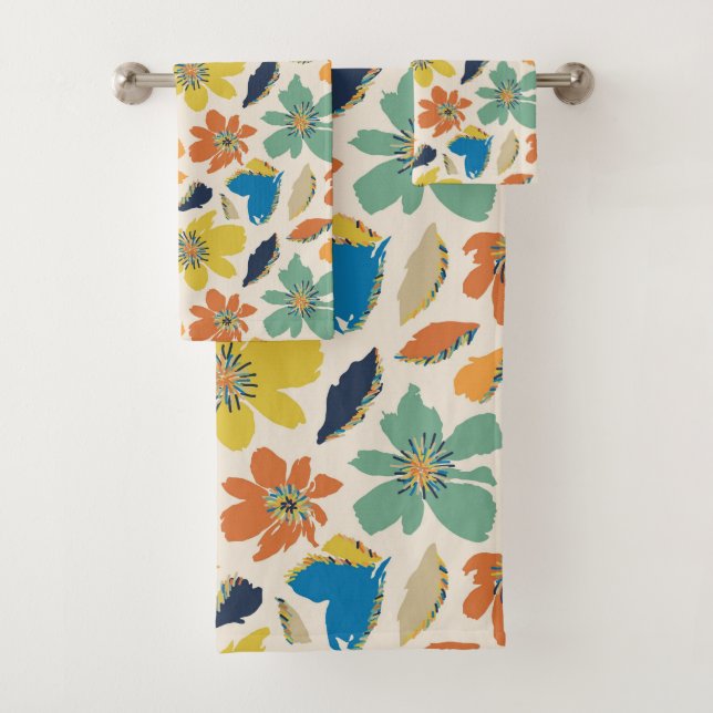 Abstract Hand-Drawn Boho Floral Pattern Bath Towel Set (Insitu)