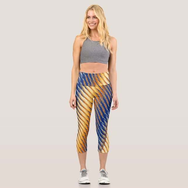 abstract modern seamless pattern capri leggings (Front)