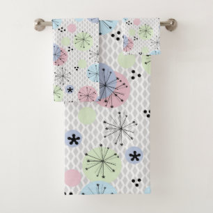 Abstract modern shapes circles polka dots light wh bath towel set