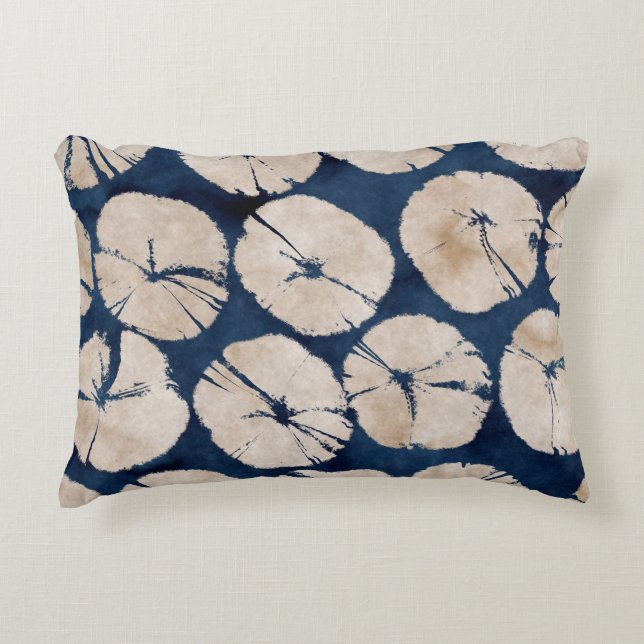 Abstract oriental floral motif. Seamless pattern.p Decorative Cushion (Front)