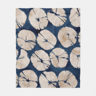 Abstract oriental floral motif. Seamless pattern.p Fleece Blanket