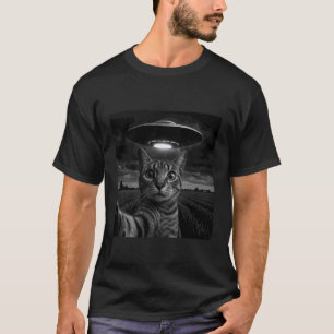 Abyssinian Cat Selfie with UFO T-Shirt