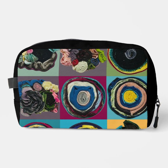  Accessories > Bags & Wallets > Cosmetic & Toiletr (Front)