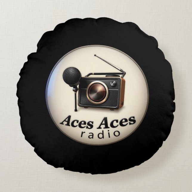 Aces Aces retro  Round Cushion (Front)