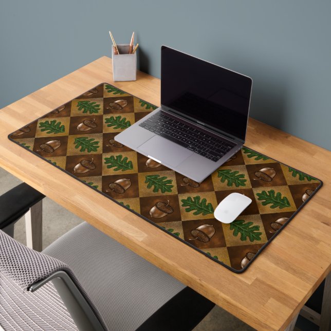 Acorn and Oak Leaf Chequerboard Pattern Desk Mat (Office 2)