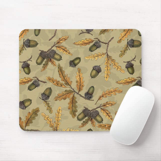 Acorns and oak leaves on ecru mouse mat (With Mouse)