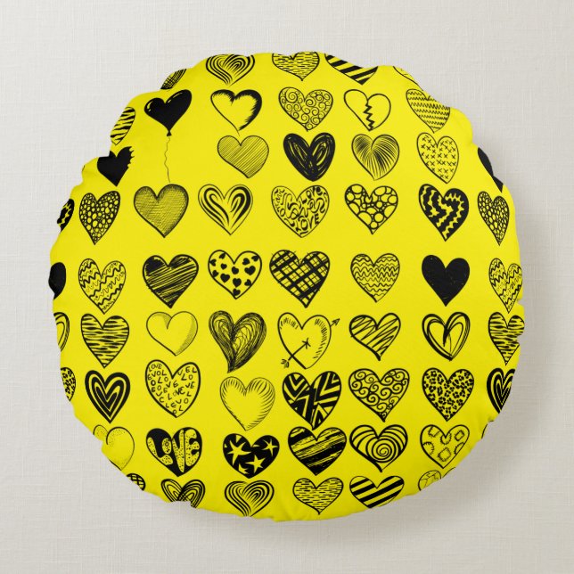 Adorable Black Heart Scribble Drawing Round Cushion (Front)