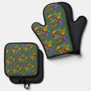 Adorable Burgers and Dogs Oven Mitt & Pot Holder Set