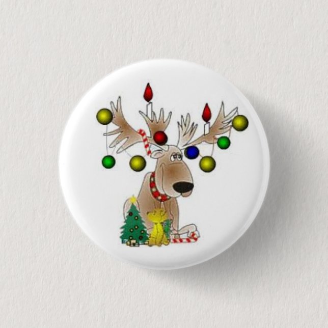 **ADORABLE CHRISTMAS REINDEER BUTTON** 3 CM ROUND BADGE (Front)