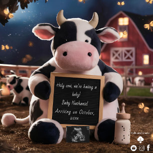 Adorable cow Farm-Themed pregnancy announcement