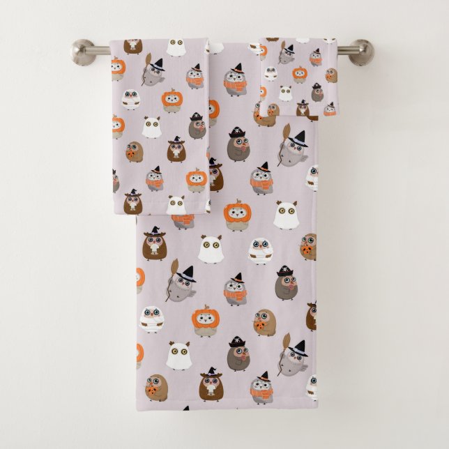 Adorable Halloween Owls Pattern Bath Towel Set (Insitu)