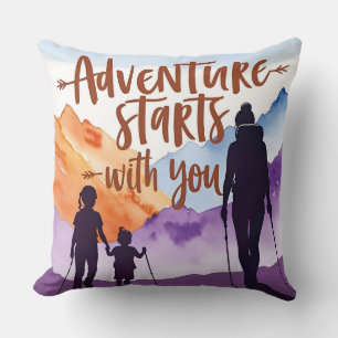 "Adventure Mum & Kids – Hiking Bond Art" Cushion