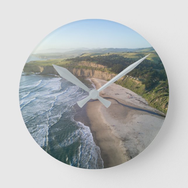 aerial beach round clock (Front)