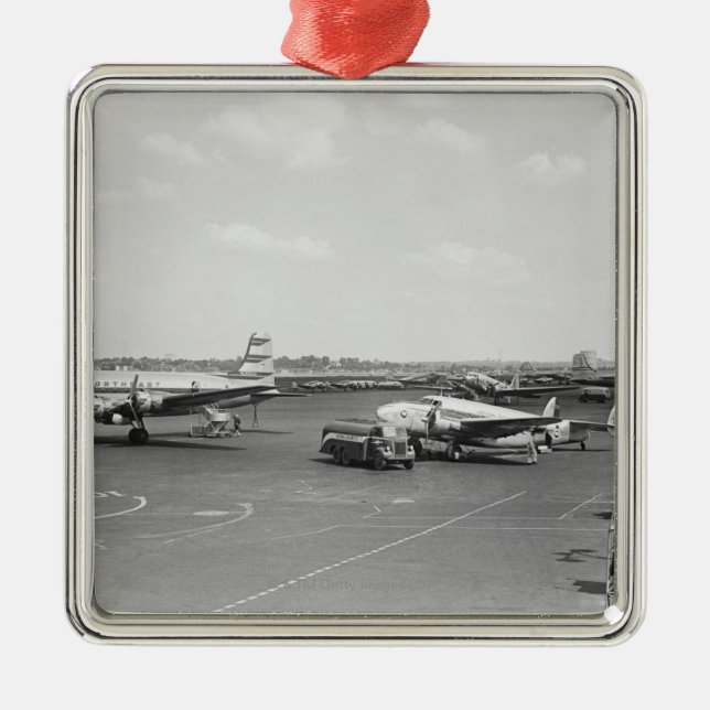 Aeroplanes Metal Tree Decoration (Front)