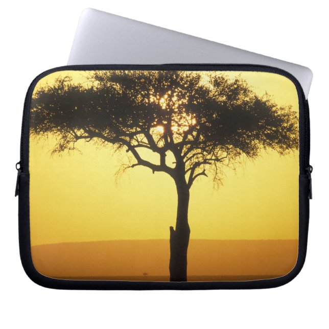 Africa, Kenya, Masai Mara Game Reserve, Rising Laptop Sleeve (Front)