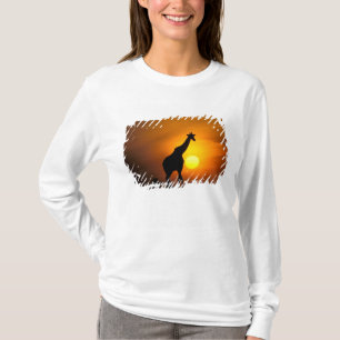 Africa, Kenya, Masai Mara. Giraffe (Giraffe T-Shirt