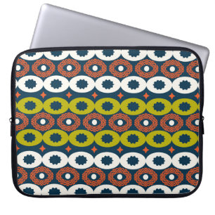 African Oval Shapes: Colourful Seamless. Laptop Sleeve