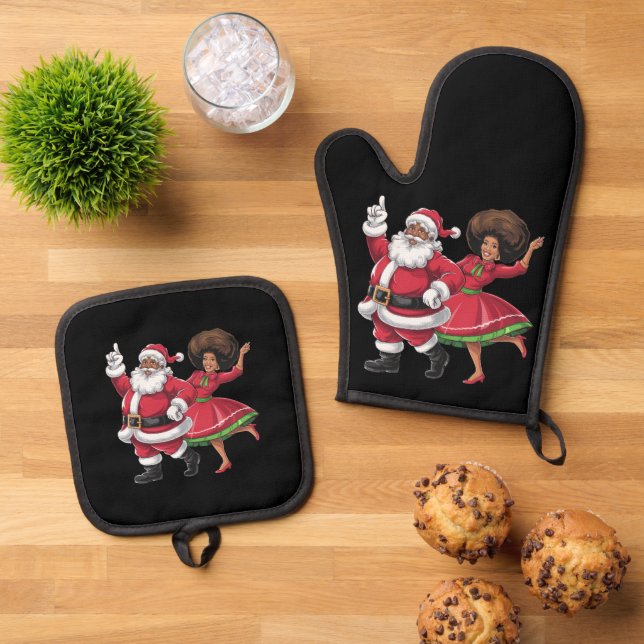 African Santa Mrs Claus Dancing American Christmas Oven Mitt & Pot Holder Set (Top Down)