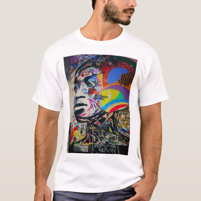 African woman graffiti art T-Shirt (Front)
