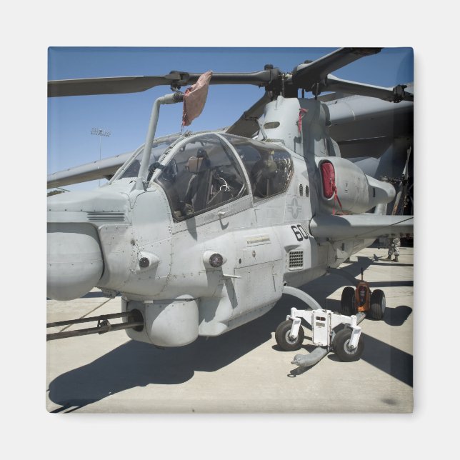 AH-1Z Super Cobra attack helicopter Magnet (Front)