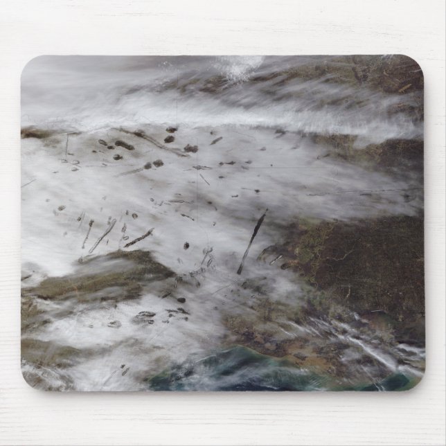 Aircraft dissipation trails mouse mat (Front)