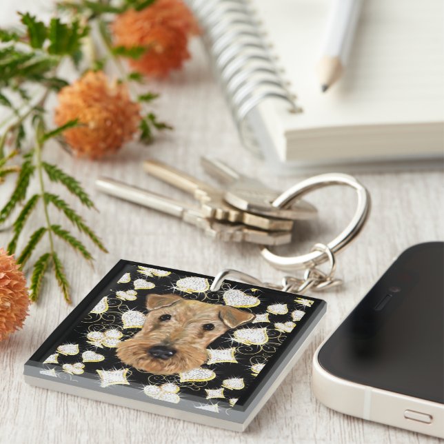  AIREDALE TERRIER     KEY RING (Front Right)