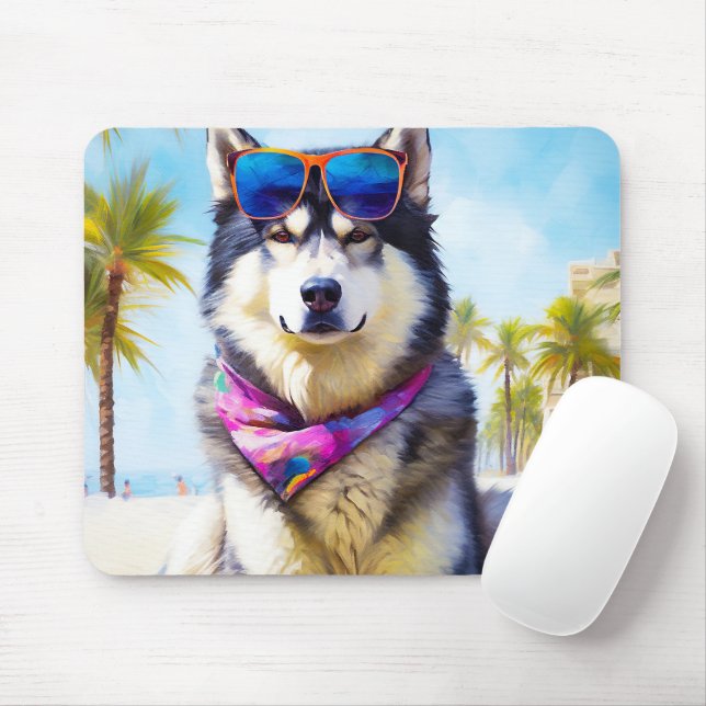 Alaskan Malamute on Beach, summer gift Mouse Mat (With Mouse)