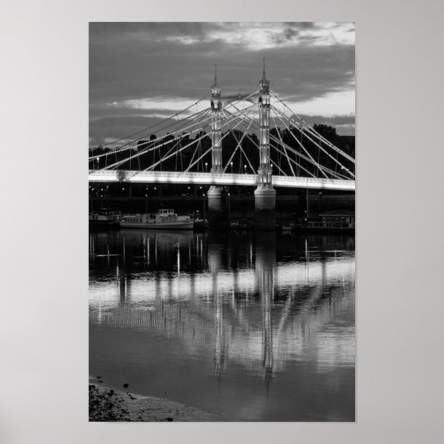 Albert Bridge at night in black and white Poster (Front)