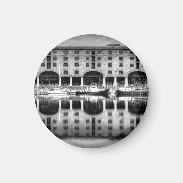 Albert Dock Liverpool Magnet (Front)