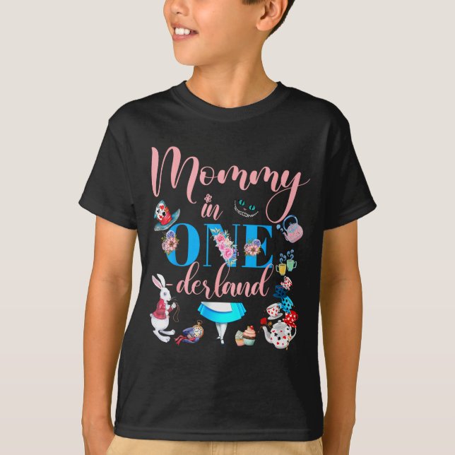 Alice In Onederland Family Mommy Of The Birthday G T-Shirt (Front)