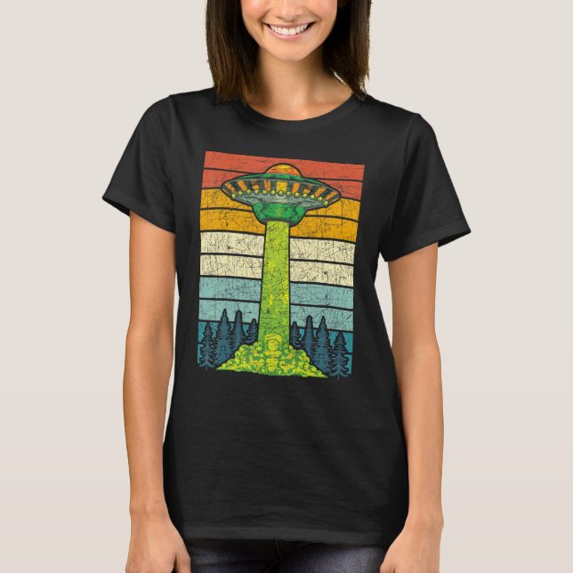Alien Abduction Unidentified Flying Object Retro U T-Shirt (Front)