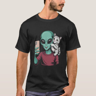 Alien and Cat Selfie in Space T-Shirt