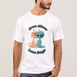 Alien and Dog. Even Aliens Love Dogs. Cute T-Shirt
