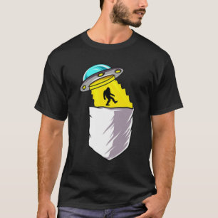 Alien Bigfoot UFO Abduction Pocket Bigfoot Abducti T-Shirt