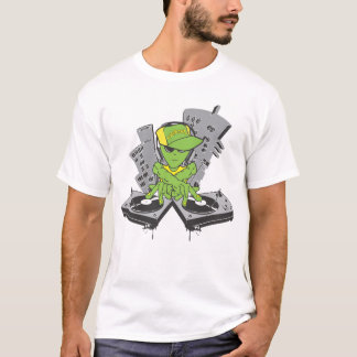 Alien DJ in colour T-Shirt