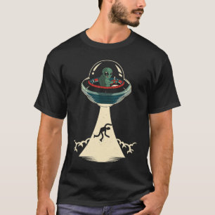 Alien Flying Saucer Video Gamer  Graphic T-Shirt