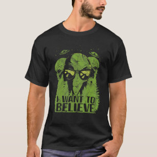 Alien For Adults Spacecraft Ufo Green Area 51 2 T-Shirt