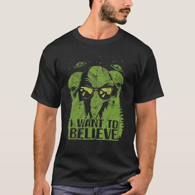 Alien  For Adults Spacecraft Ufo Green Area 51 2 T-Shirt (Front)